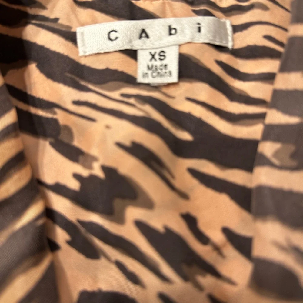 CAbi Silk‎ Animal Print Sleeveless Blouse XS